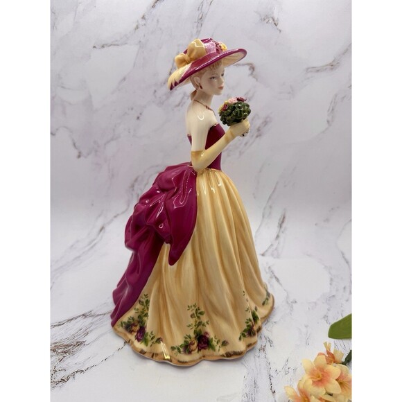 Royal Albert by Royal Doulton Old Country Roses 2010 Figurine of Year 9” MINT - Picture 2 of 16